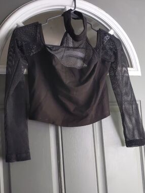 Killstar Cold Shoulder High Neck Top M